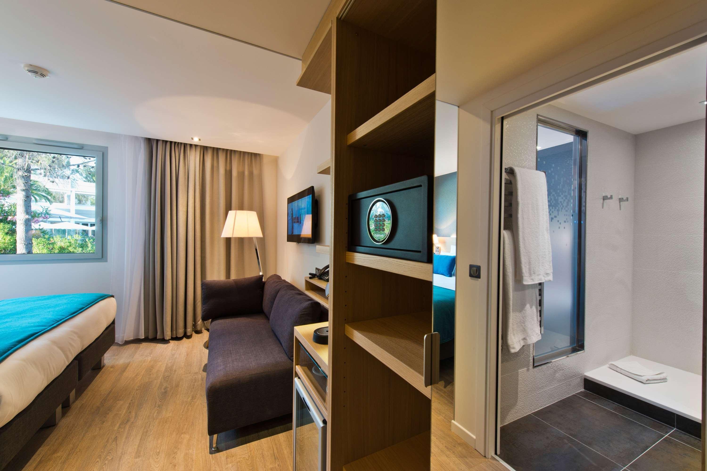 Golden Tulip Sophia Antipolis - & Hotel 4*
