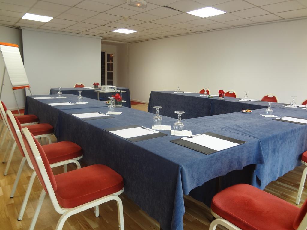 Golden Tulip Sophia Antipolis - & Hotel 4*